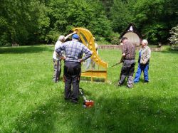 Frühjahrsputz im Steinwaypark